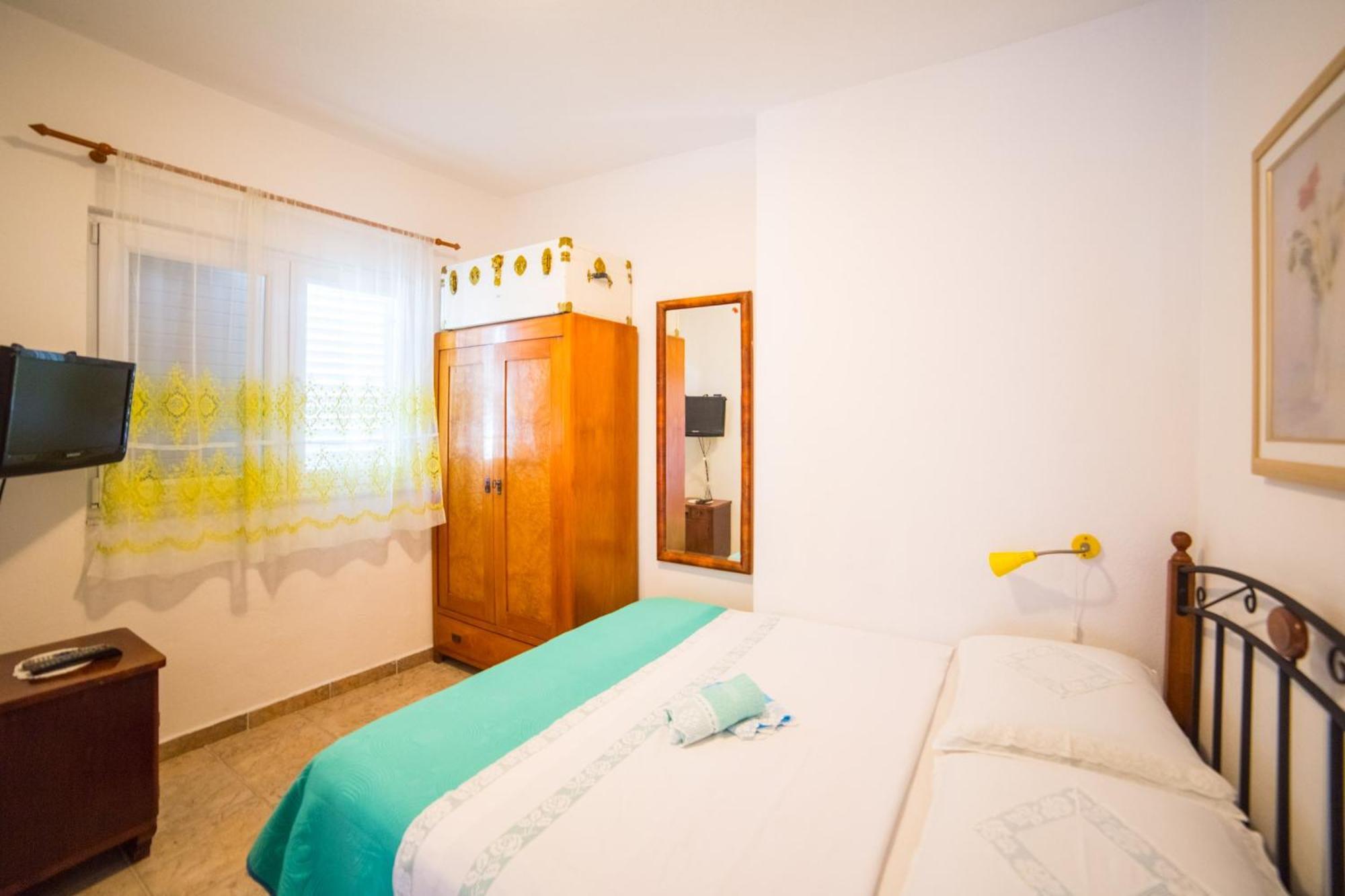 Apartmani Kala ポドゥゴラ 部屋 写真