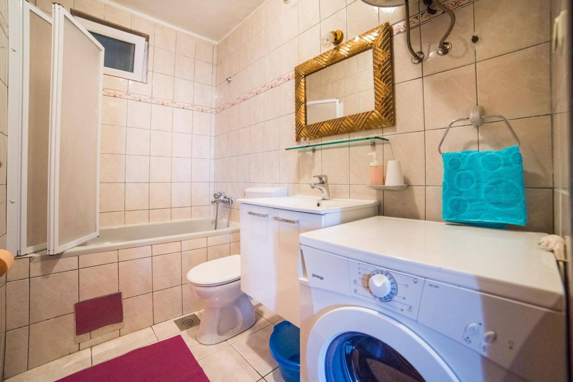 Apartmani Kala ポドゥゴラ 部屋 写真