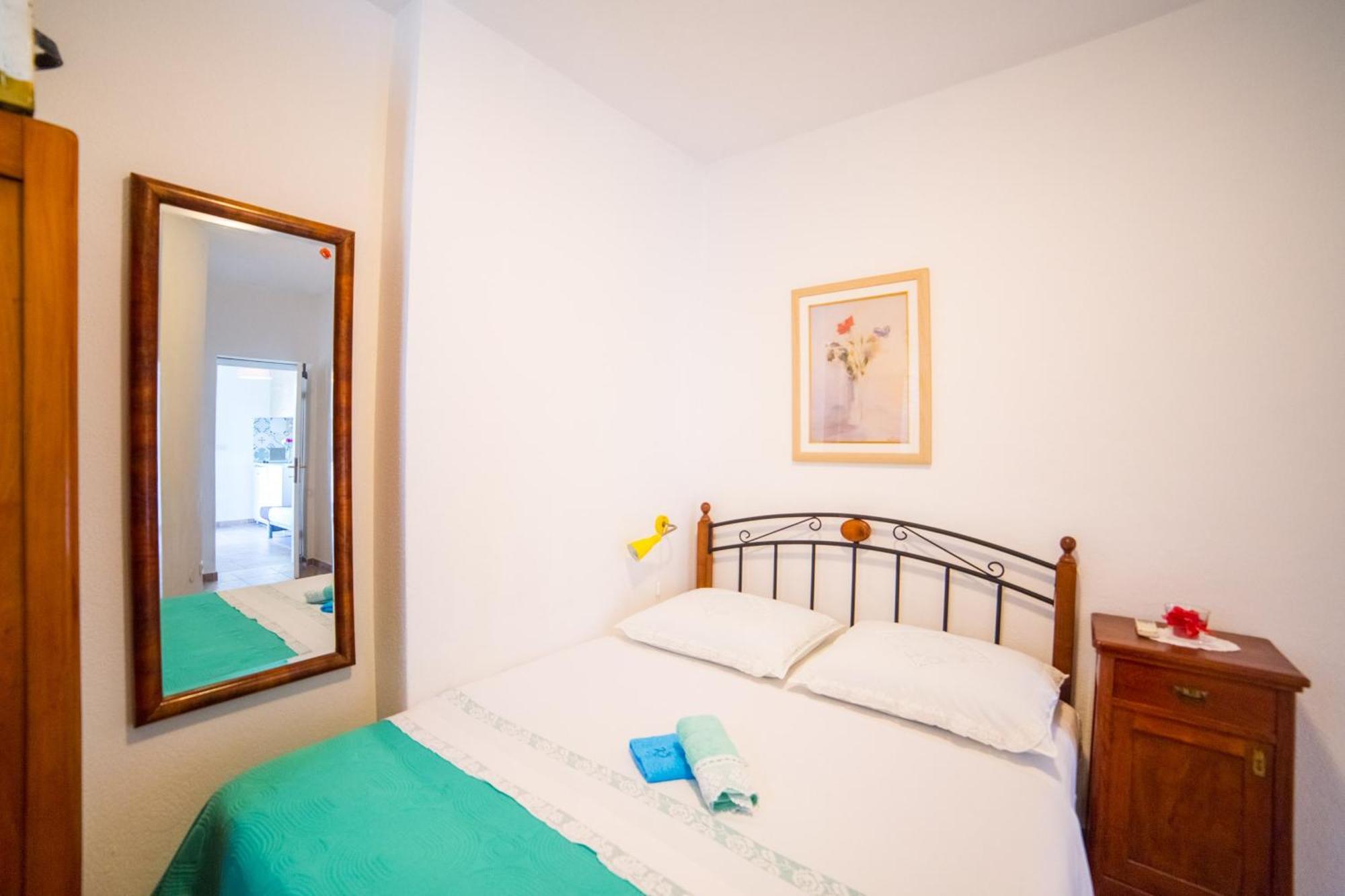 Apartmani Kala ポドゥゴラ 部屋 写真
