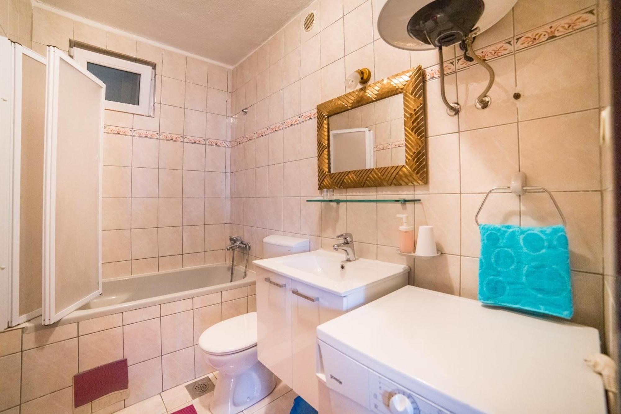 Apartmani Kala ポドゥゴラ 部屋 写真
